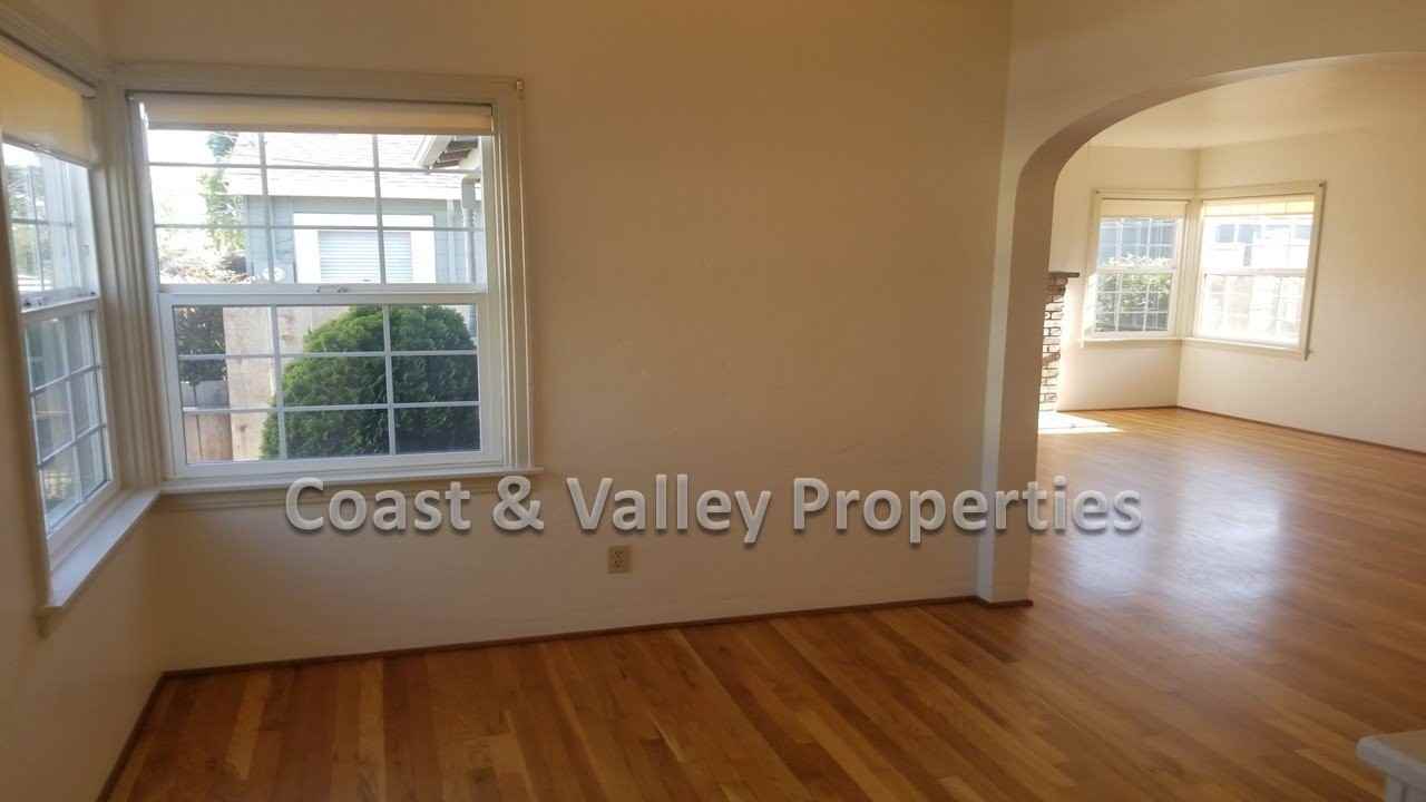 114 Lorimer St - Photo 4 of 9