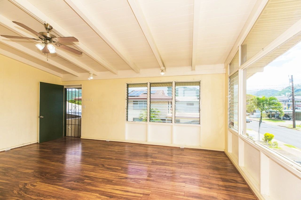 1112 4th Ave - Photo 5 of 50
