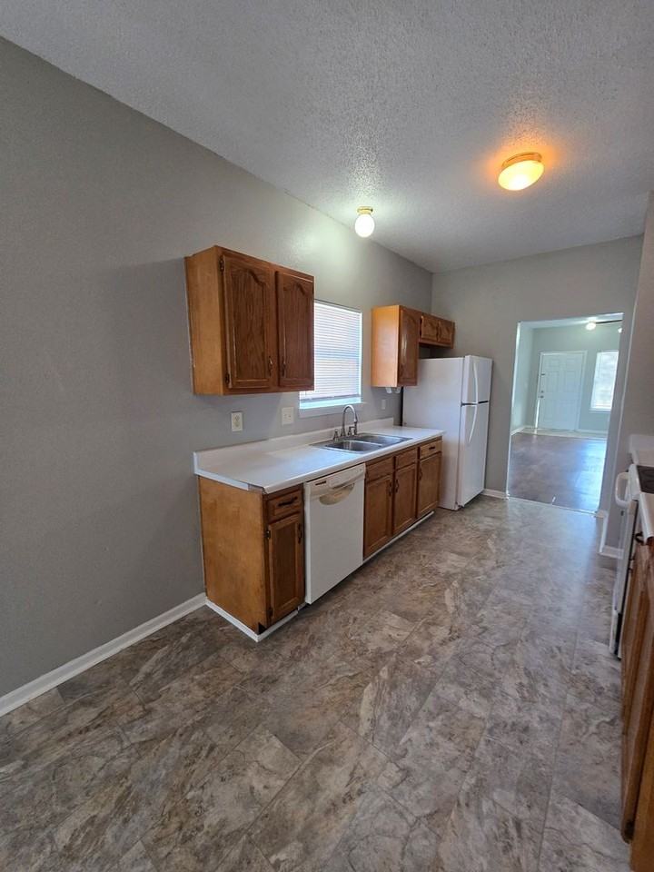 509 Bridgestone Dr - Photo 6 of 10