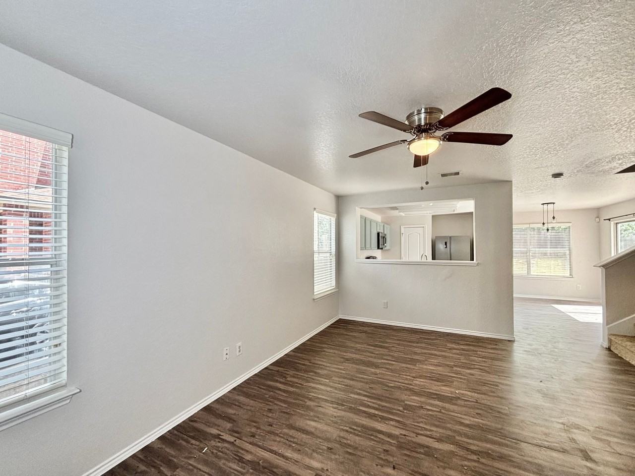 21 Beacon Bay - Photo 4 of 21