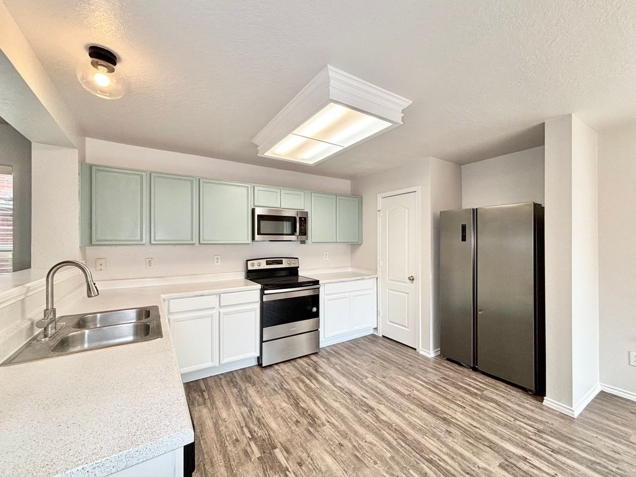 21 Beacon Bay - Photo 7 of 21