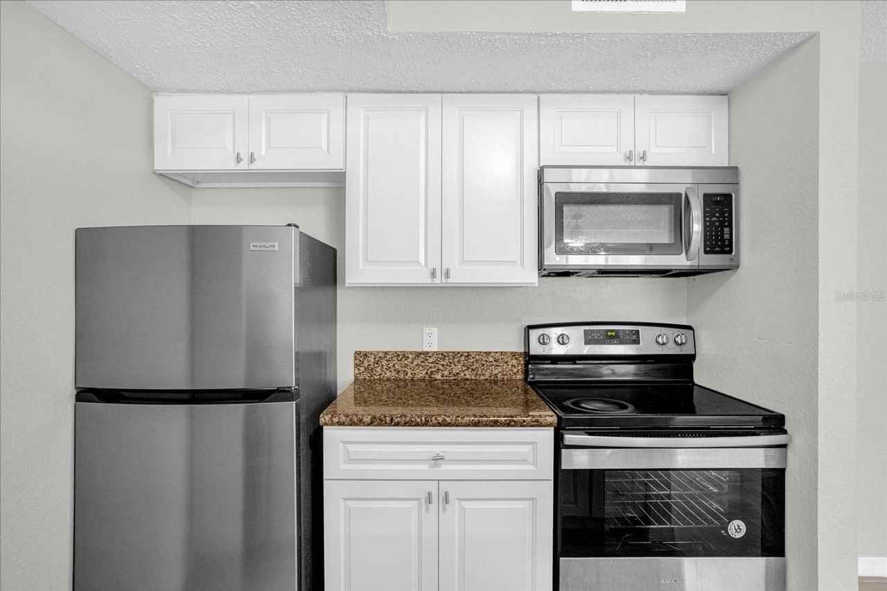 5132 Conroy Rd - Photo 7 of 27