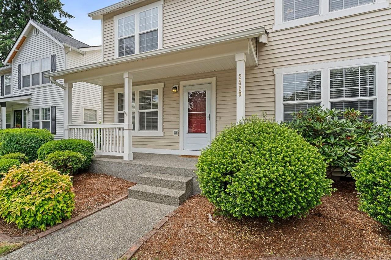 2429 Tolmie Ave - Photo 2 of 44
