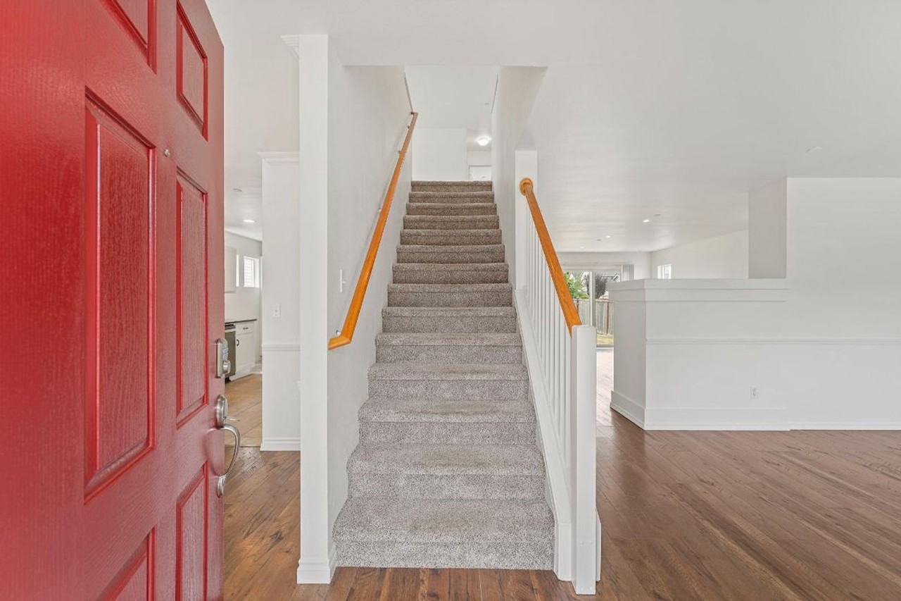 2429 Tolmie Ave - Photo 3 of 44