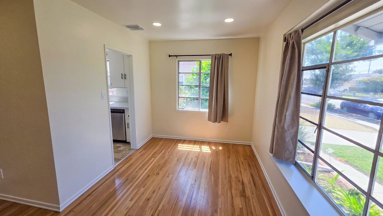 15422 Woodcrest Dr - Photo 6 of 19
