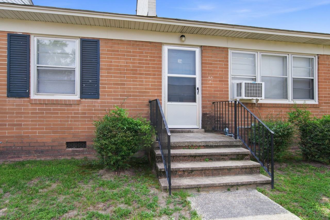 2 Bedroom Apartments in Sumter, SC – Broad Street Location with Off - Photo 6 of 10