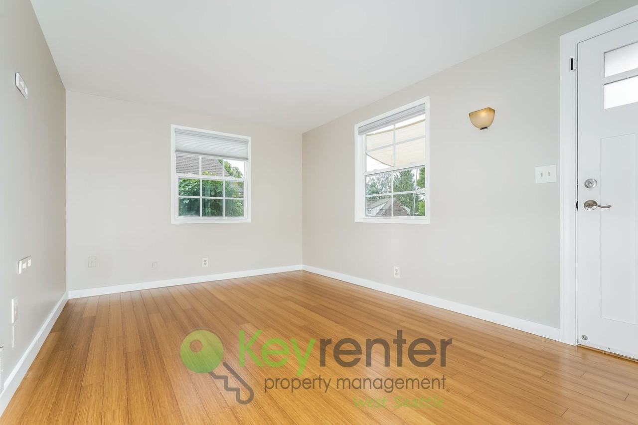 6707 34th Ave Sw - Photo 6 of 50