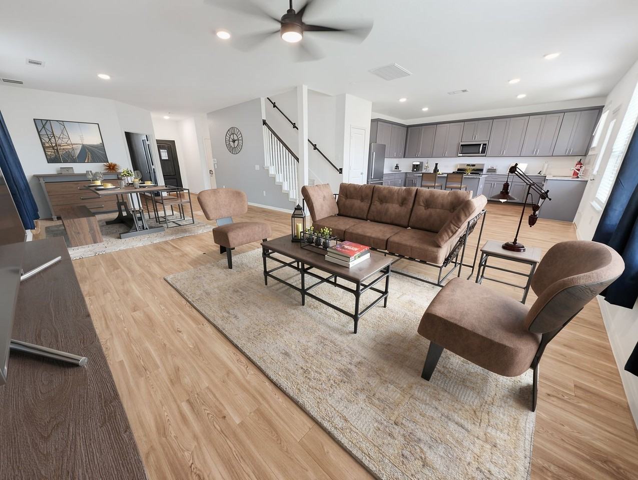 1328 Ventura Creek Dr - Photo 3 of 34