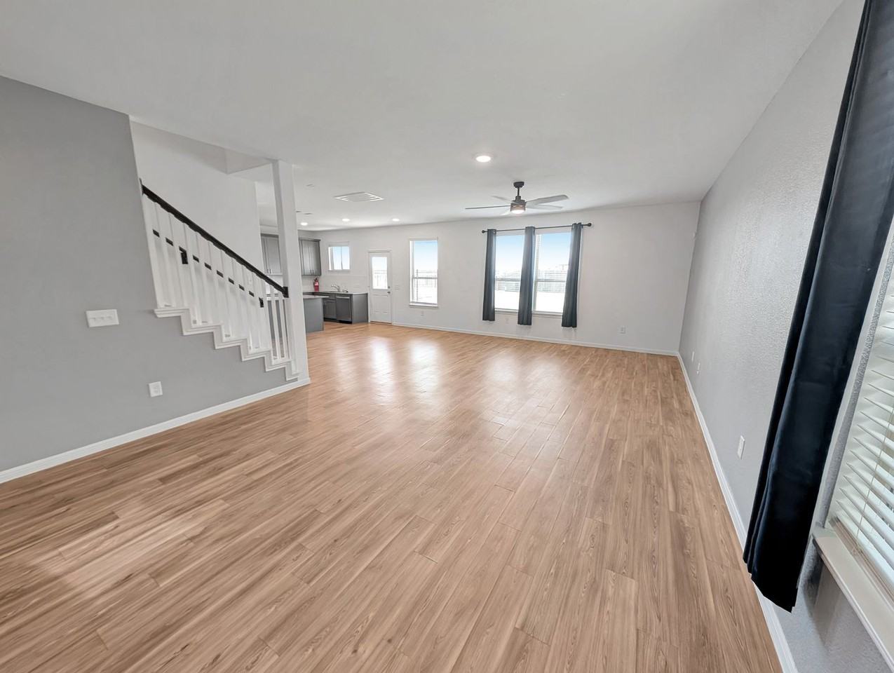 1328 Ventura Creek Dr - Photo 7 of 34