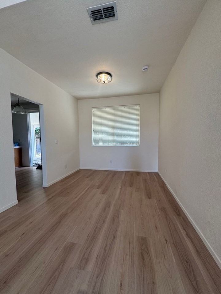 5418 Moonlight Way - Photo 2 of 15