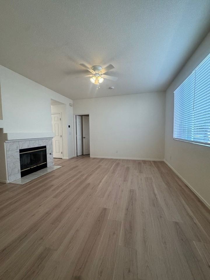 5418 Moonlight Way - Photo 5 of 15