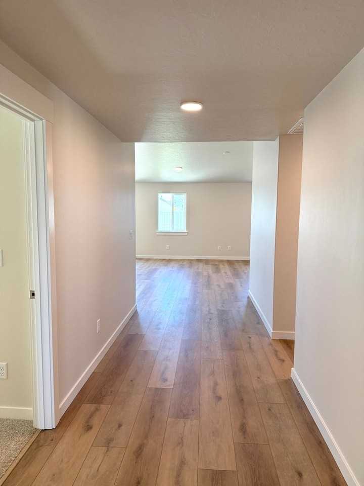 11121 Bluefield Dr - Photo 2 of 29