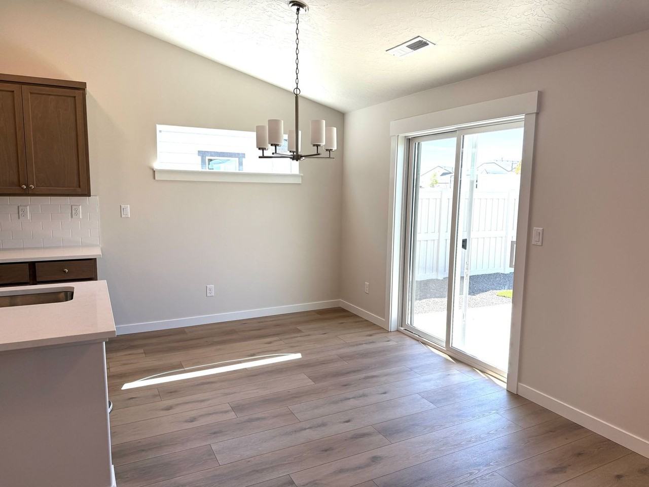 11121 Bluefield Dr - Photo 6 of 29