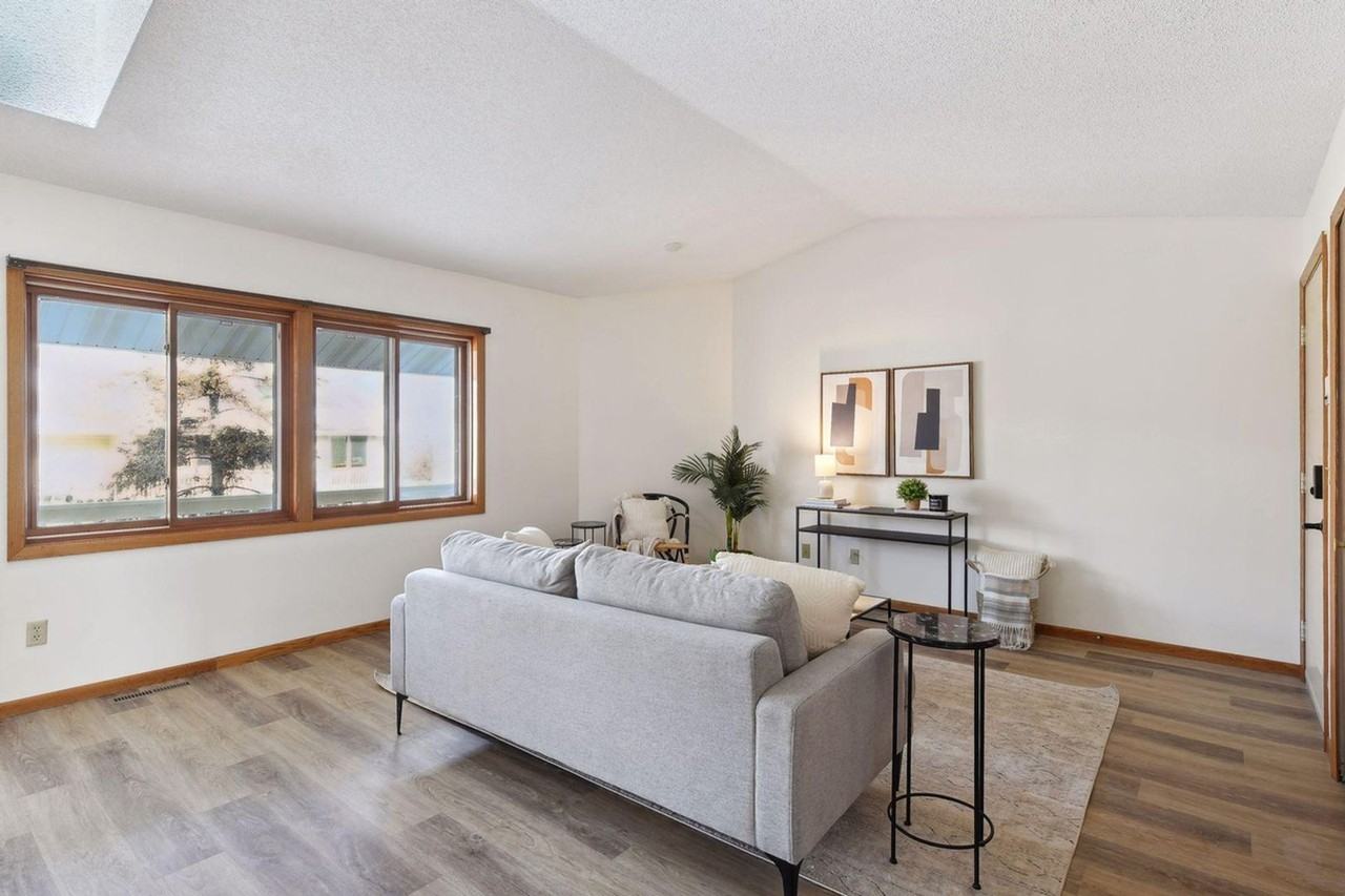 3335 Nevada Ave N #3503 - Photo 4 of 20