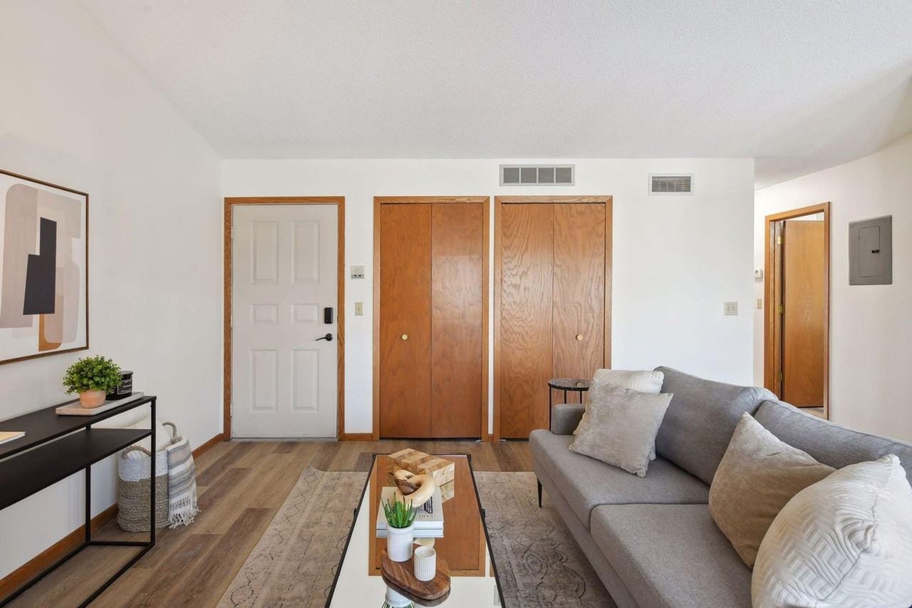 3335 Nevada Ave N #3503 - Photo 5 of 20