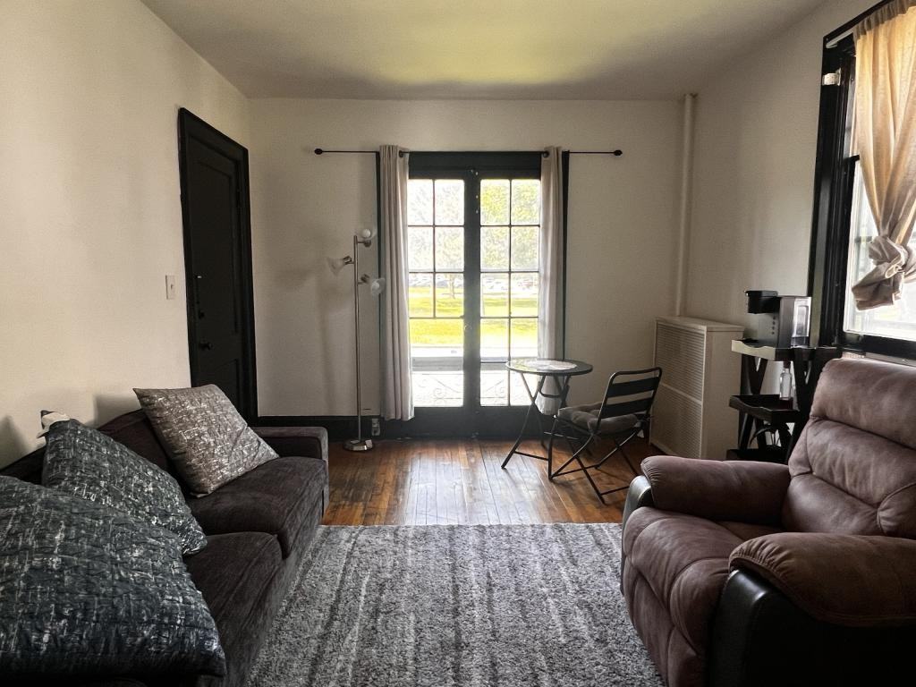 31 Pleasant St - Photo 2 of 10