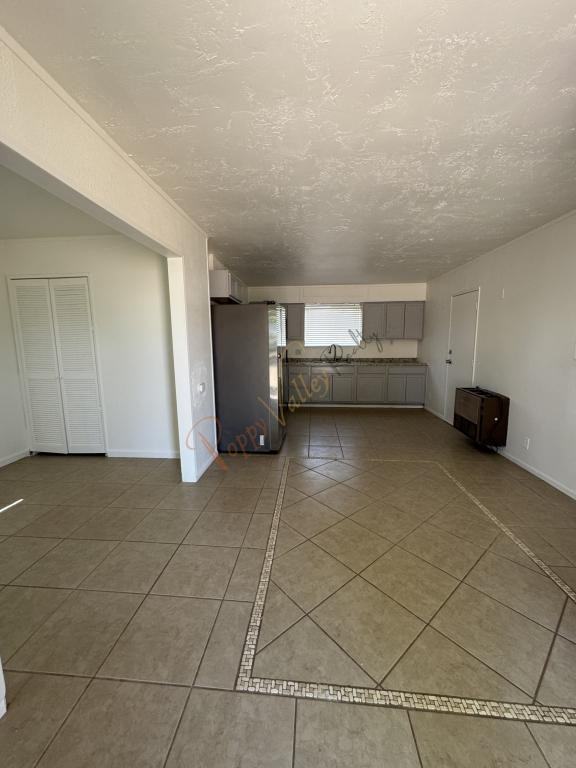 3099 E Northfield Ave - Photo 2 of 7
