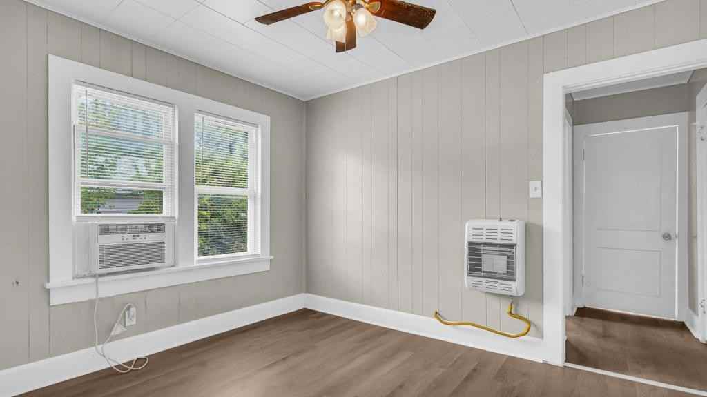 203 3rd Ave Nw - Photo 7 of 17