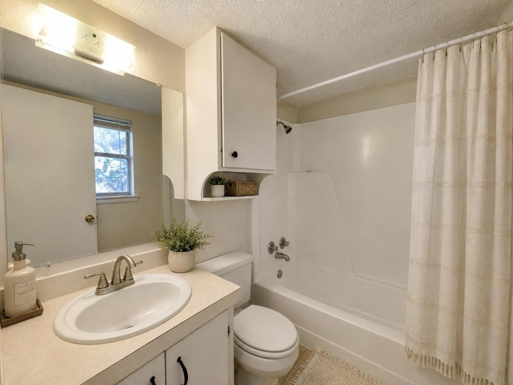 10612 County Road 1020 - Photo 5 of 6