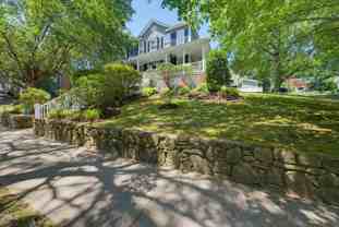 102 Parkside Cir - Photo 1 of 1