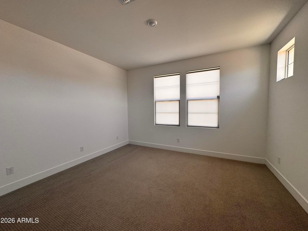 7283 W Blue Sky Dr - Photo 6 of 42