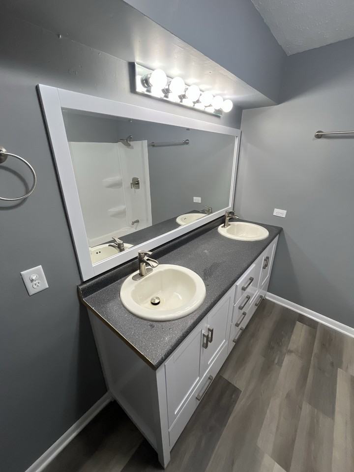 54 E 6th St #1 - Photo 7 of 19