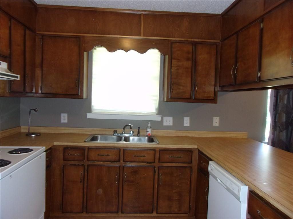 3550 Randy Ct - Photo 2 of 8