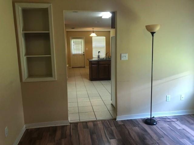 18592 Wisconsin St - Photo 3 of 11