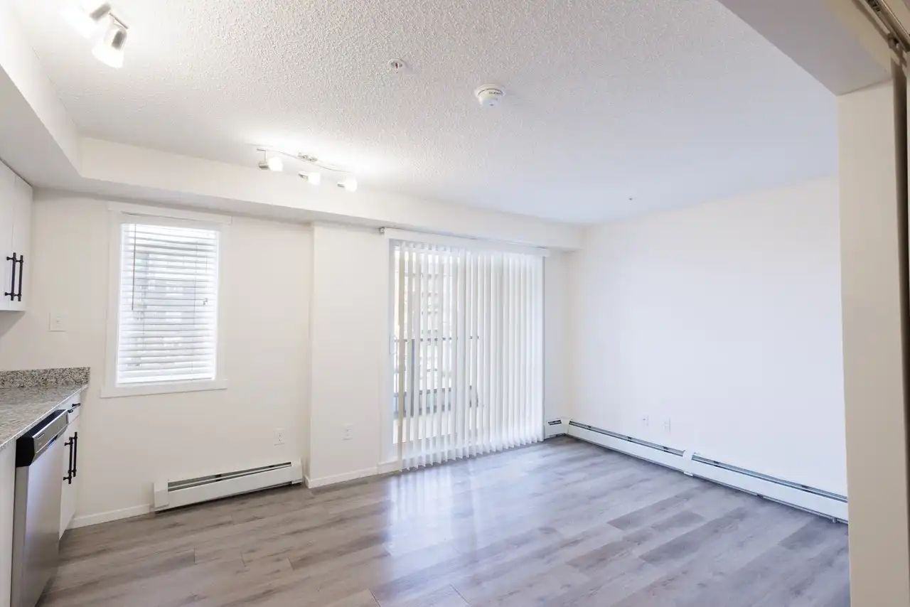 615 Secord Blvd NW - Photo 6 of 24