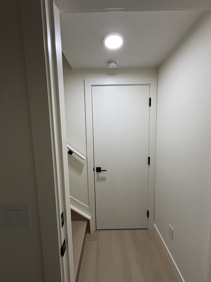 10725 70 Avenue Northwest - Photo 5 of 21