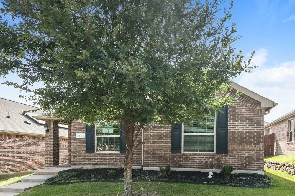 517 Pawnee St - Photo 3 of 16