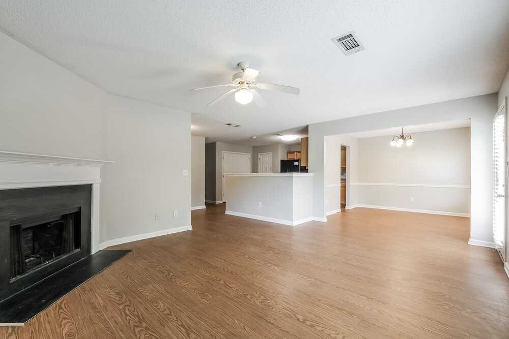 3038 Summer Breeze Dr - Photo 6 of 17