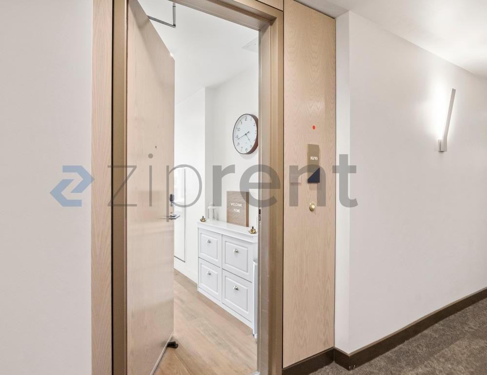 188 W Saint James St #10710 - Photo 4 of 23