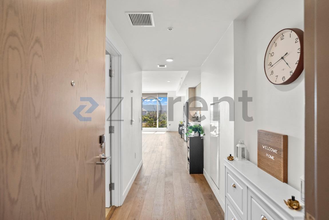 188 W Saint James St #10710 - Photo 5 of 23