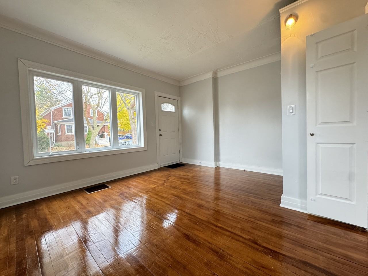 26 Eastchester Ave #1 - Photo 3 of 13