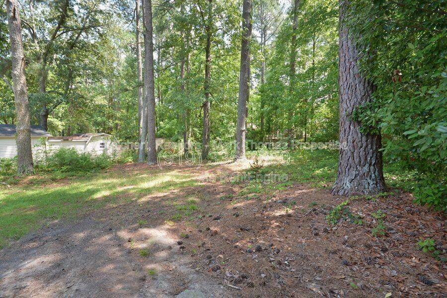 119 Monterey Ln - Photo 4 of 32
