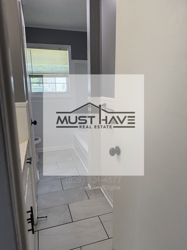 2420 Claremont Rd #2 - Photo 6 of 10