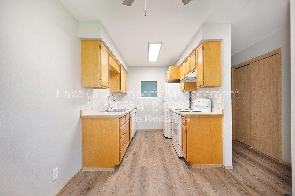 1611 E Montana Ave #C - Photo 5 of 50