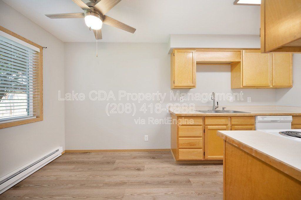 1611 E Montana Ave #C - Photo 7 of 50