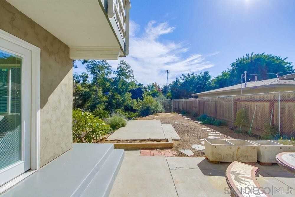 1409 Brookes Ave #B - Photo 7 of 26
