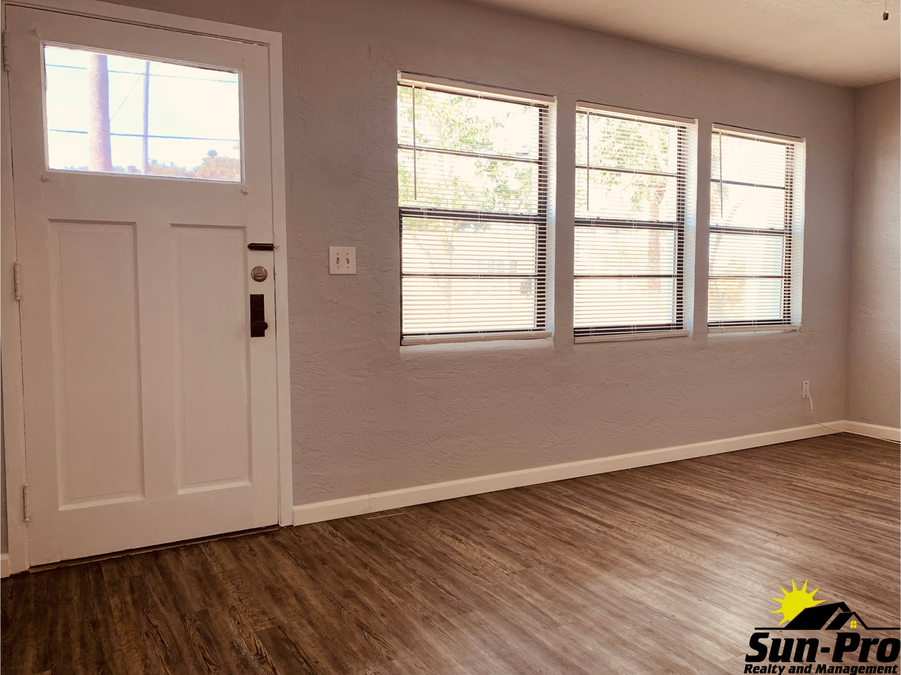 366 Golf Blvd - Photo 5 of 22