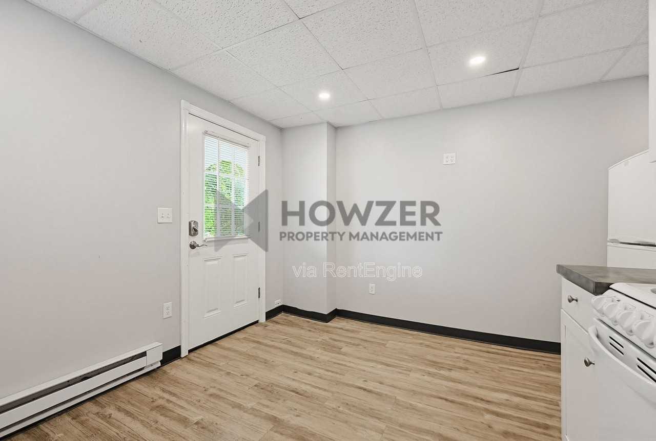 127 Park St #10 - Photo 6 of 25