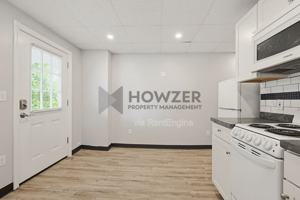 featured image of 127 Park St #10