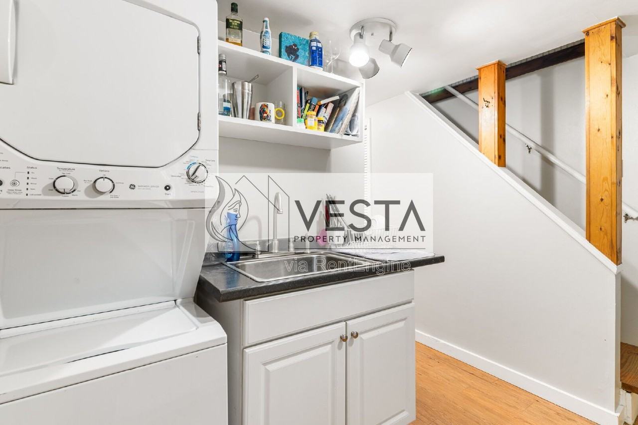 29 Ivy St N - Photo 5 of 17