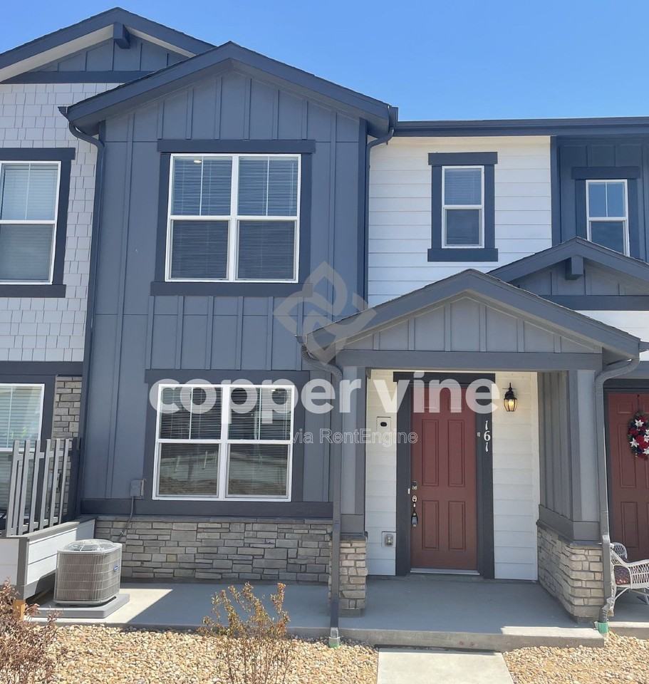 161 Ambrose St - Photo 2 of 20