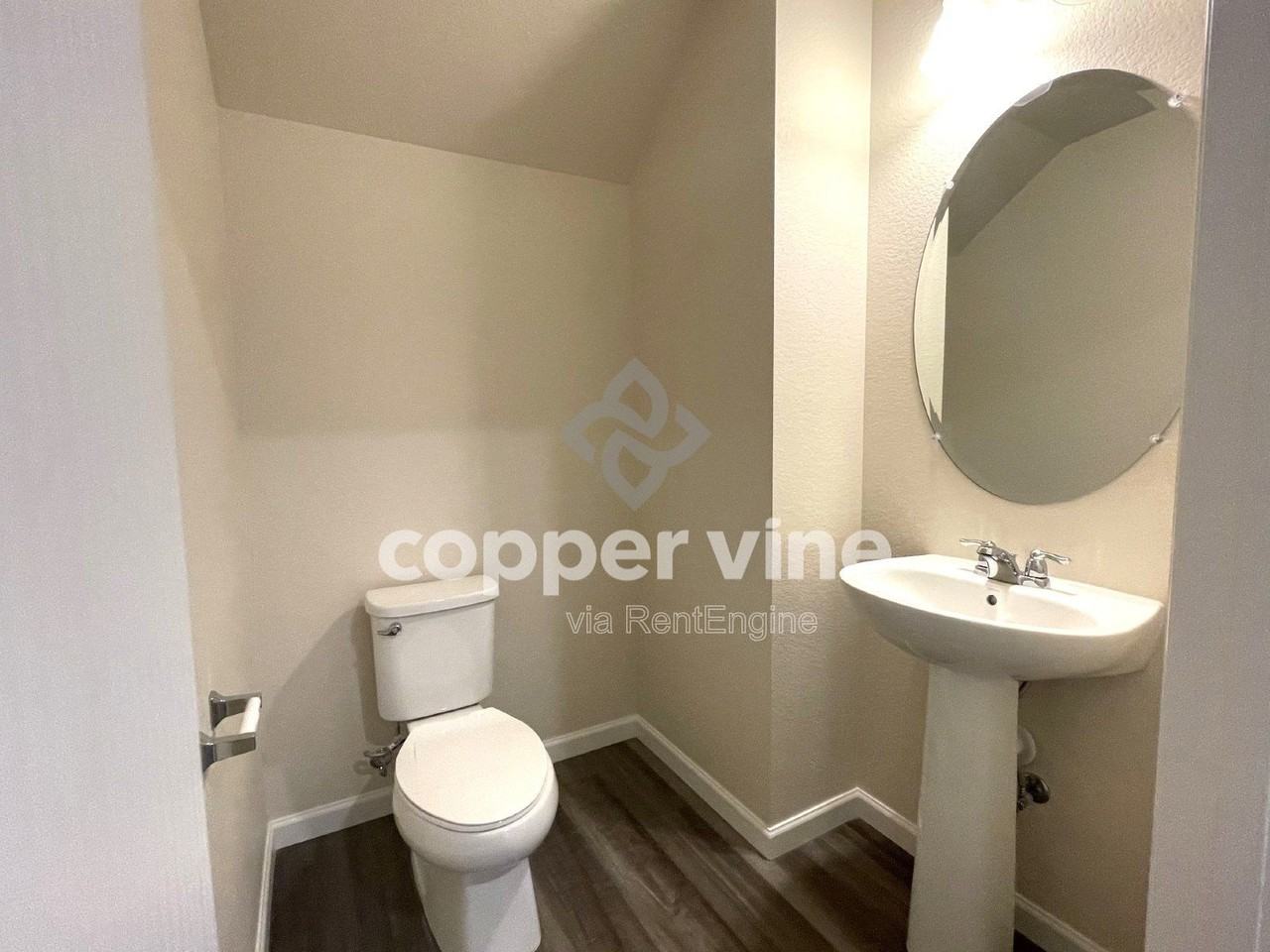 161 Ambrose St - Photo 7 of 20