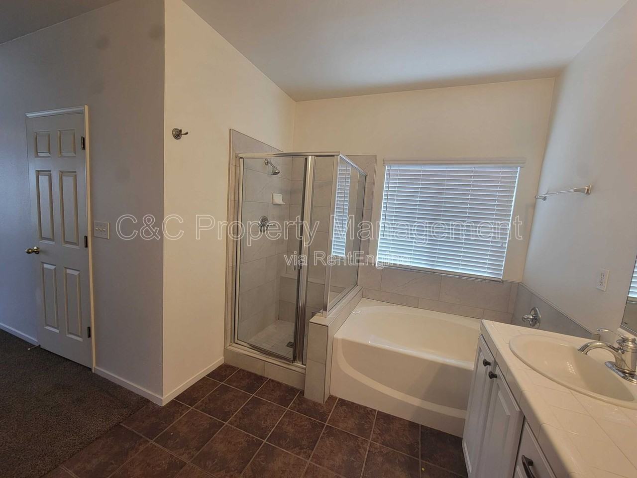 1124 W Sandstone Dr - Photo 7 of 13
