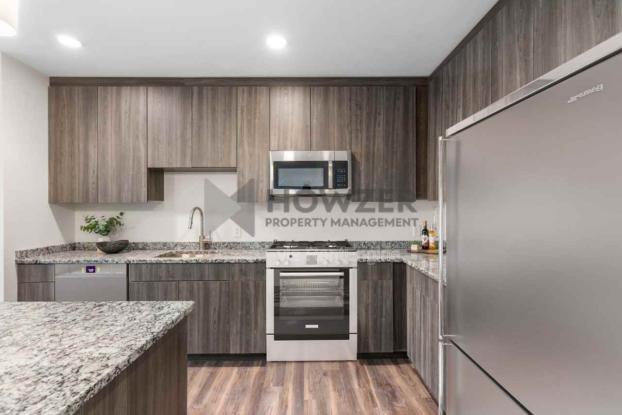 850 Falmouth Rd #214 - Photo 2 of 13