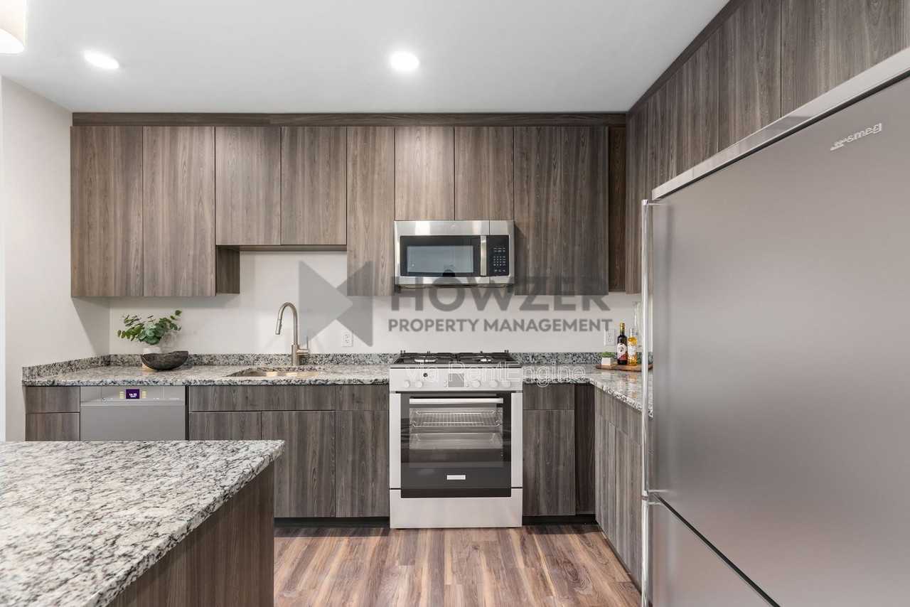 850 Falmouth Rd #204 - Photo 5 of 13