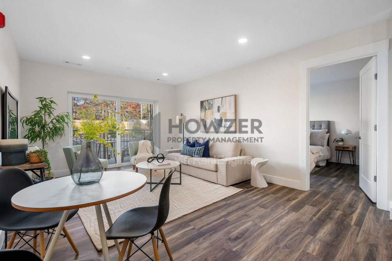 850 Falmouth Rd #310 - Photo 7 of 13